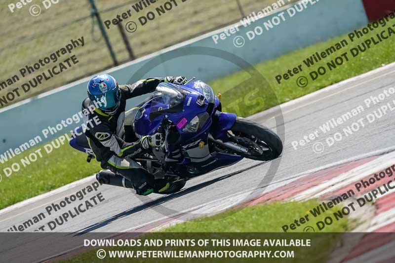 donington no limits trackday;donington park photographs;donington trackday photographs;no limits trackdays;peter wileman photography;trackday digital images;trackday photos